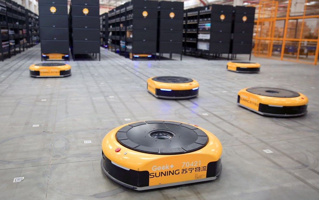 تطبيق تقنية تحديد الهوية بموجات الراديو (RFID) على خط تجميع آلي يعتمد على روبوتات AGV