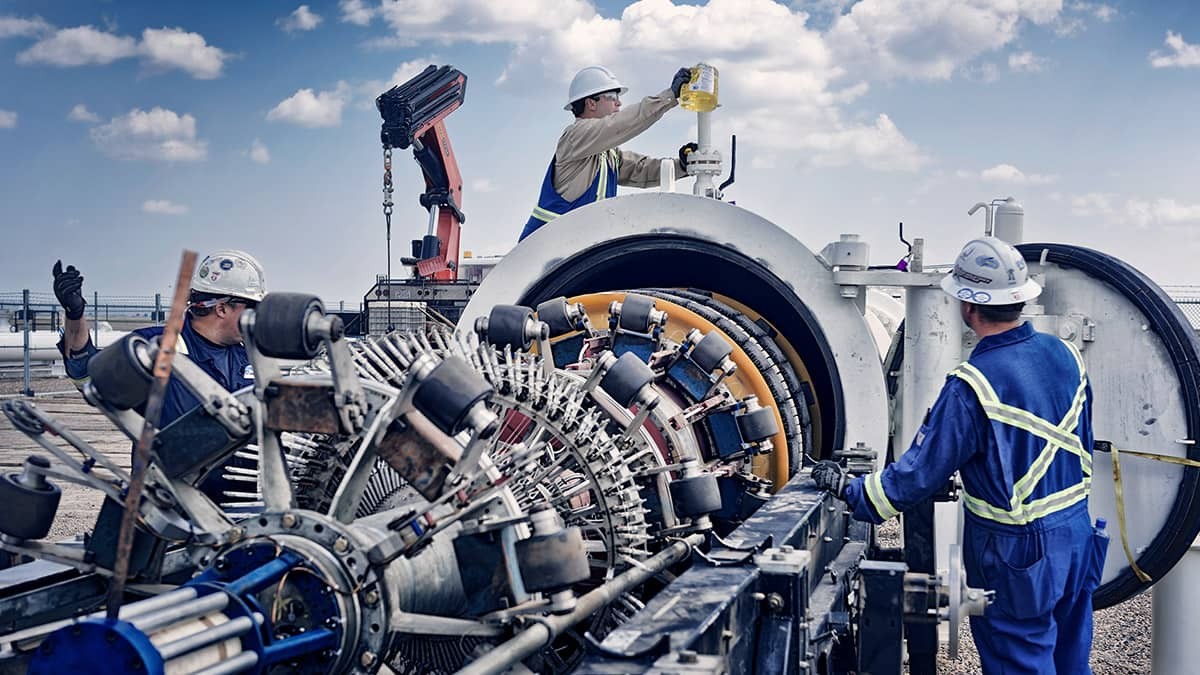 الكفاءة المدفوعة بتقنية تحديد الهوية بموجات الراديو: تحويل عمليات فحص خطوط أنابيب ومعدات النفط والغاز