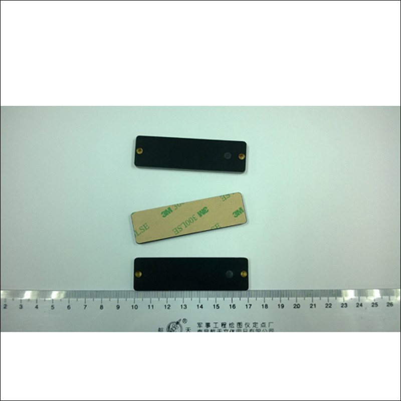 بطاقة معدنية UHF FR-4 مقاس 70 × 20 مم