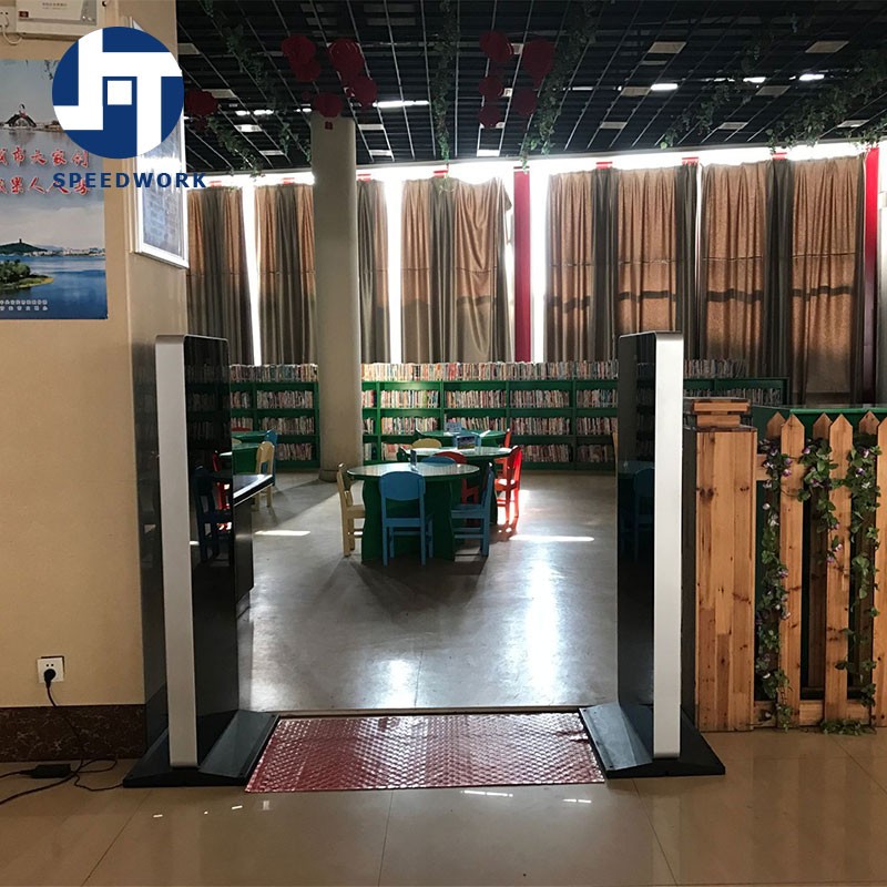 قارئ بوابة RFID UHF من الجيل الثاني ISO18000 6C لإدارة المكتبات